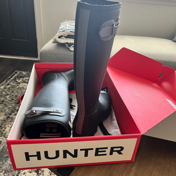 New Hunter Rain Boots Sz 10 - Picture 2 of 4